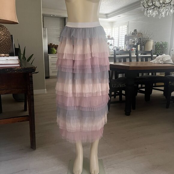 ALLISON New York: Multi Color / Multi Layer / Lined / midi length TULLE SKIRT - Picture 9 of 10
